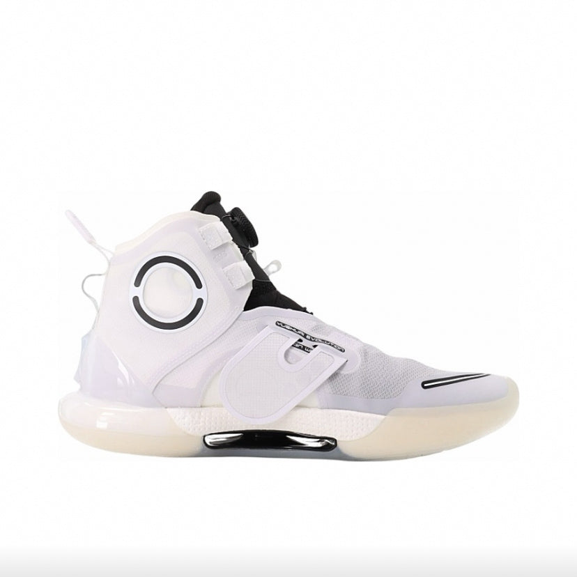 Li-Ning YuShuai Evolution"polar white"