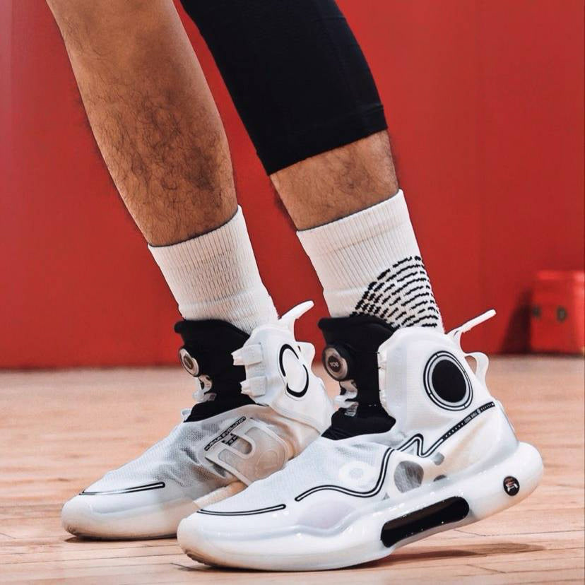 Li-Ning YuShuai Evolution"polar white"